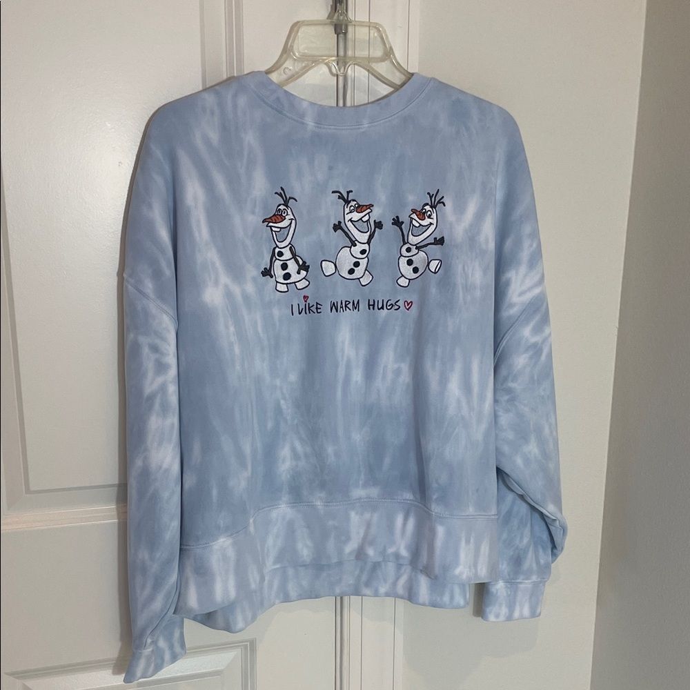 NWOT Disney Olaf Sweatshirt